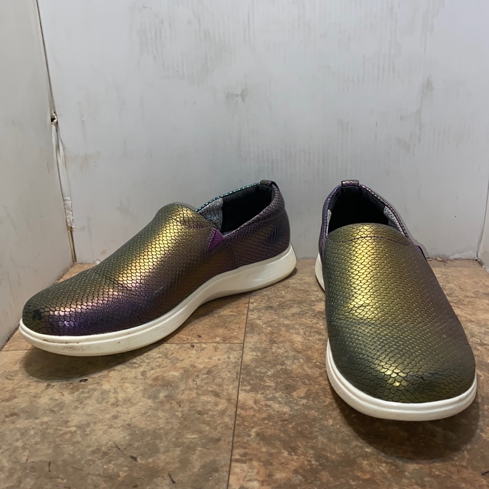 Klogs brand loafers sz 9.5